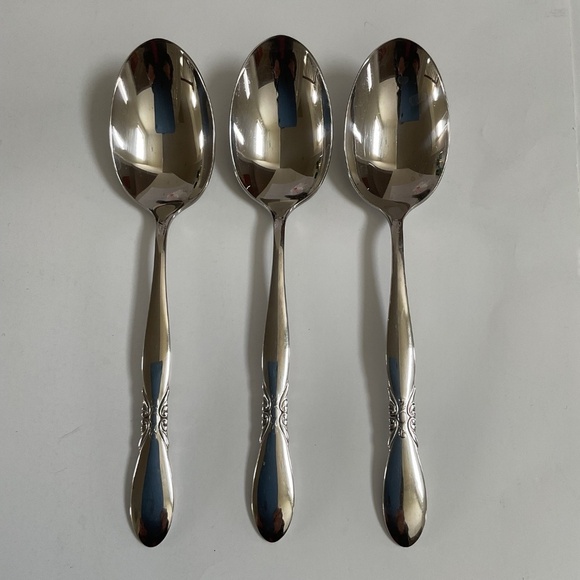6 Place/soup spoon Wallace POISE Stanless Glossy Silverware - Picture 8 of 16